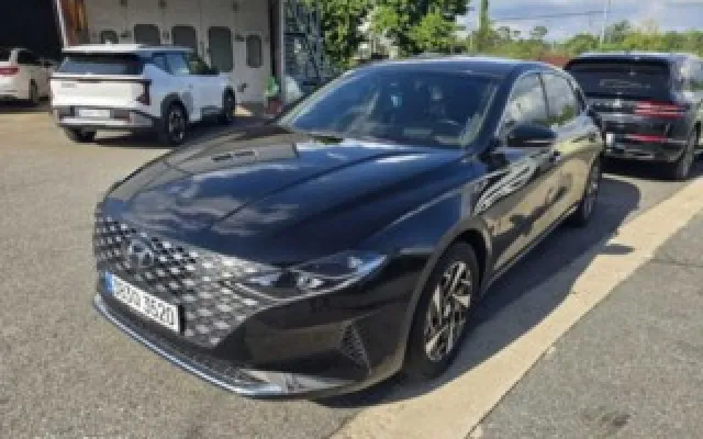 그랜져HG  중고차 더 뉴 그랜저 IG 하이브리드 르블랑 매물 사진 9 - 2022/08 32,116km