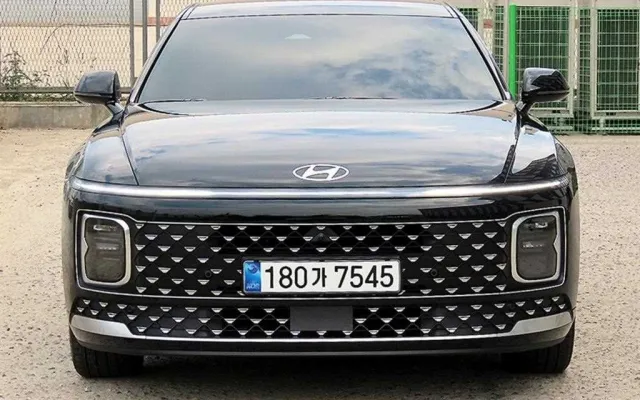 그랜져HG  중고차 그랜저 (GN7) 가솔린 2.5 2WD 매물 사진 5 - 2025/06 8,538km